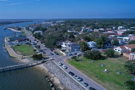 If you are interested in applying for a job with the City of Southport, please submit your completed application to our Human Resources department. . Jobs in southport nc